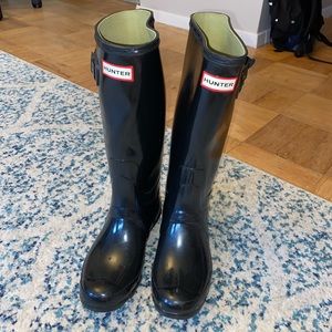 Hunter black glossy Huntress boots 8M